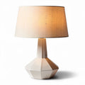 Tafellamp van keramiek met linnen kap in wit en beige 30 x 30 x 50cm
